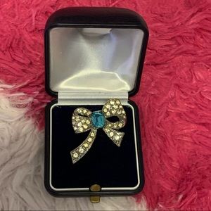 Antique Aquamarine Bow Brooch